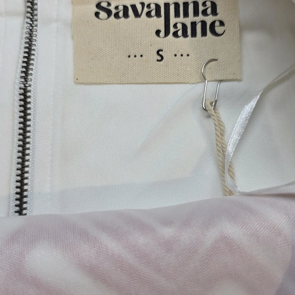 Savanna Jane White Mini Skirt with Red Geometric Embroidery - Picture 10 of 10